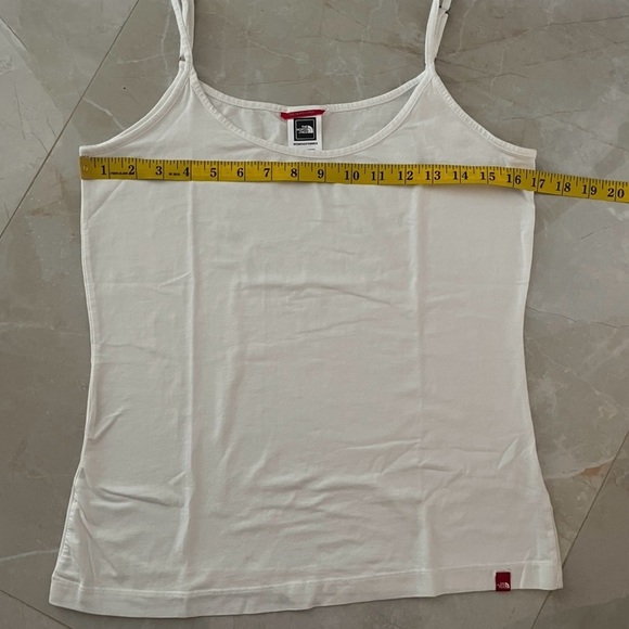 THE NORTH FACE Tank Top Size Medium White Color Adjustable Strap Simple Tank Top - Picture 6 of 10